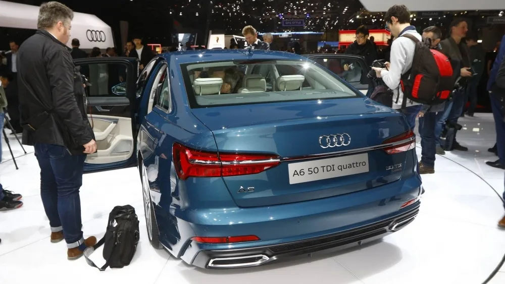 أودي تدشن الجيل الجديد من A6 2019 في جنيف - صورة 11