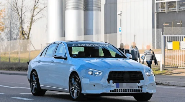 صور اختبار مرسيدس E-Class سيدان 2020