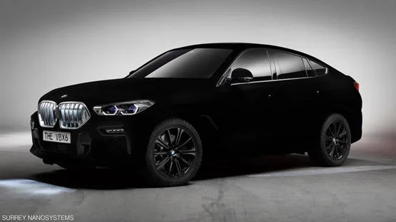BMW تطرح السيارة الأكثر سوادا في العالم - صور