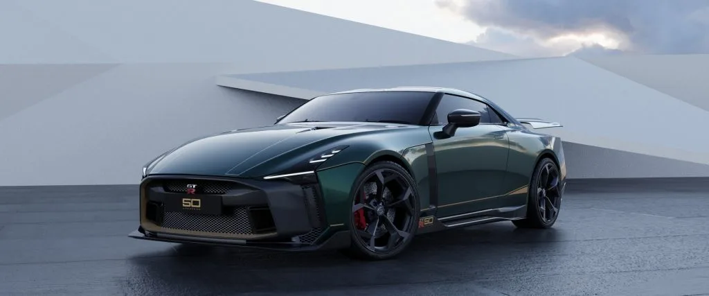 أول نسخية فعلية لسيارة "المليون دولار" نيسان GT-R50 في معرض جنيف