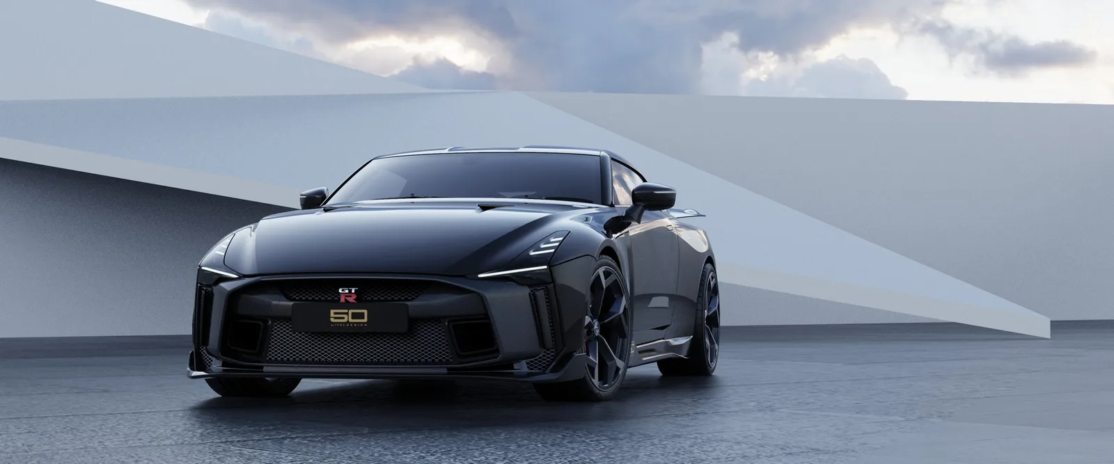 أول نسخية فعلية لسيارة "المليون دولار" نيسان GT-R50 في معرض جنيف