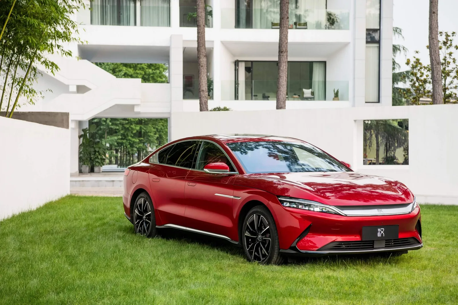 BYD تعزز التوسع العالمي: إطلاق مصنع جديد للسيارات الكهربائية في المكسيك