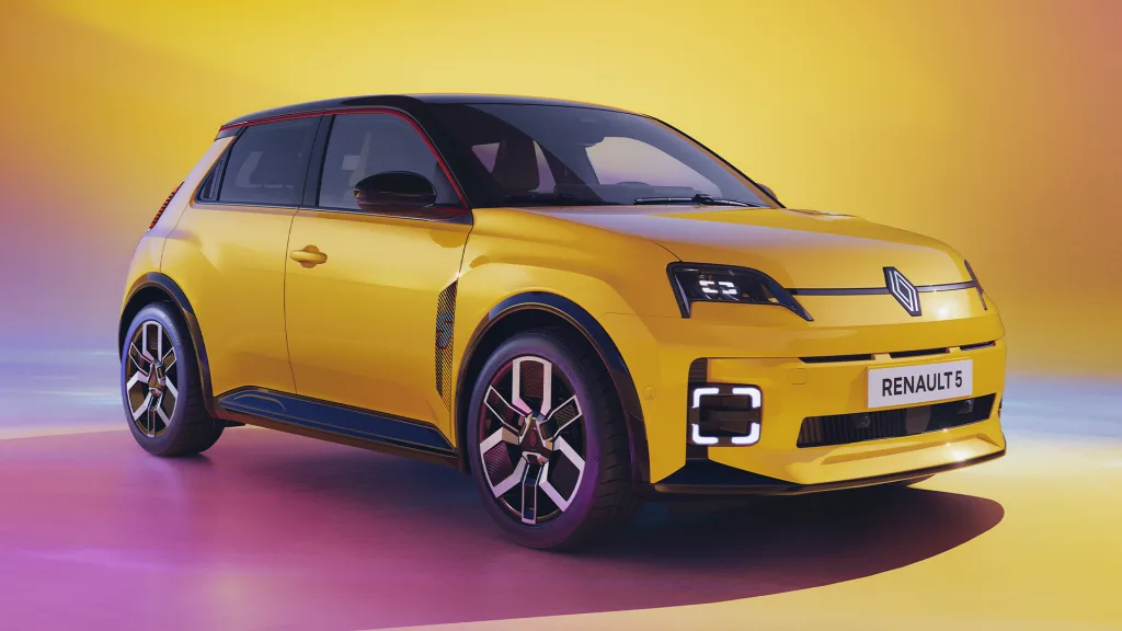 50 ألف طلب شراء لسيارة رينو الجديدة 5 E-Tech Electric بعد اسبوع من طرحها