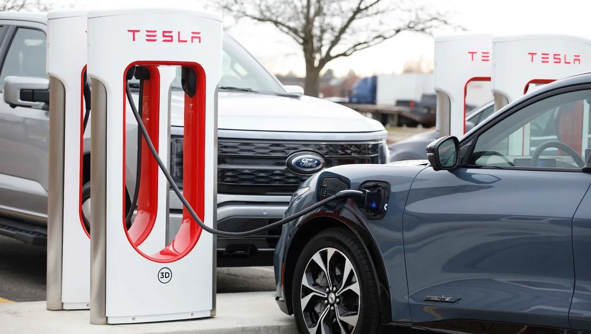Ford EV تستخدم شواحن تسلا في الولايات المتحدة وكندا