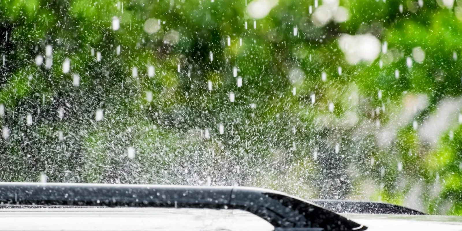 كيف تحمي سيارتك عند تساقط حبات البرد؟