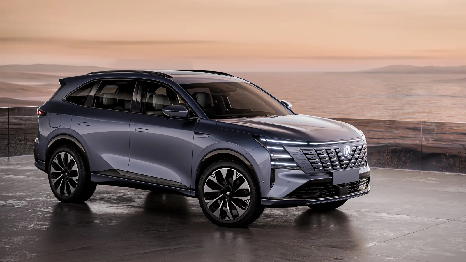 الجيل الجديد من شانجان CS75 بلس 2025 يظهر بالصور الرسمية