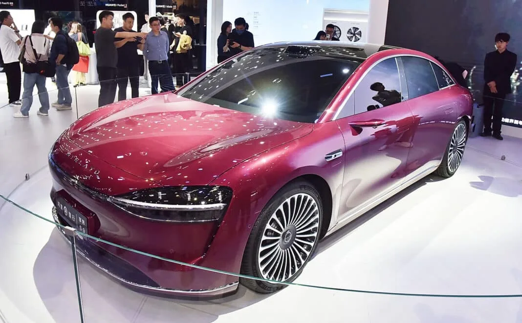 هواوي تطلق سيارة Stellato S9 EV الكهربائية