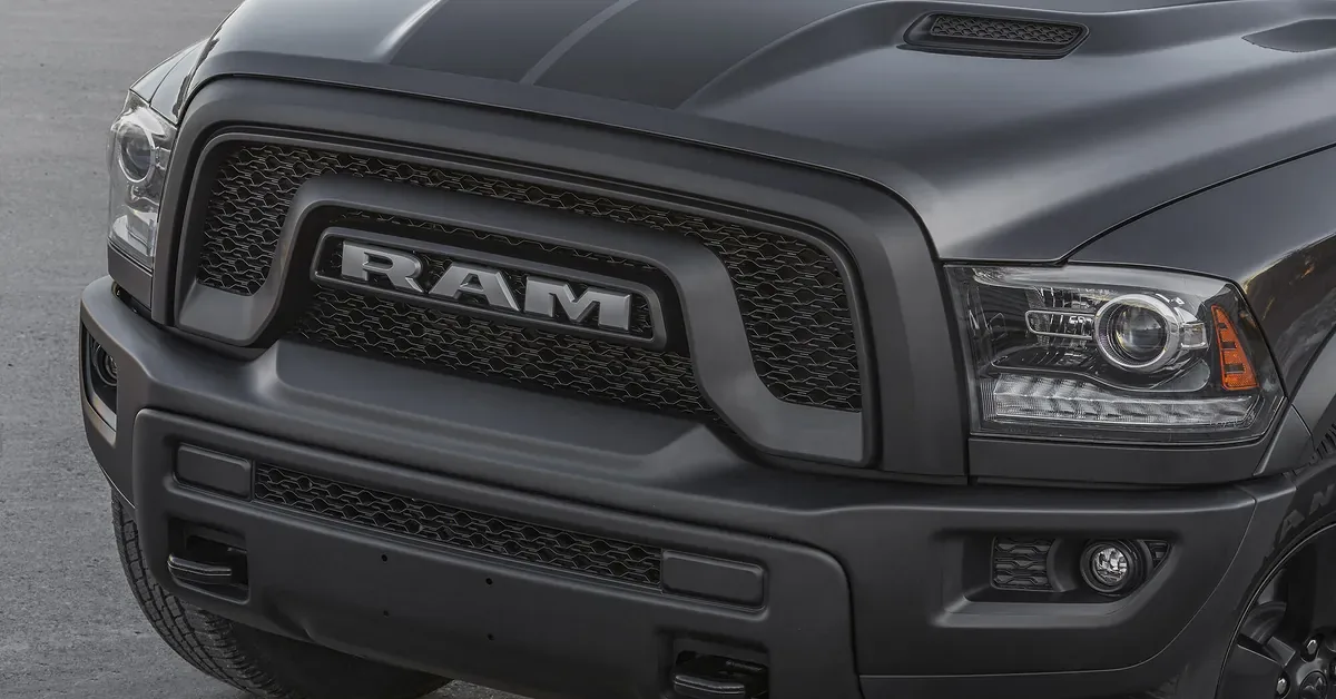 رام تودّع طراز كلاسيك 1500 ومحركها HEMI فائق الأداء