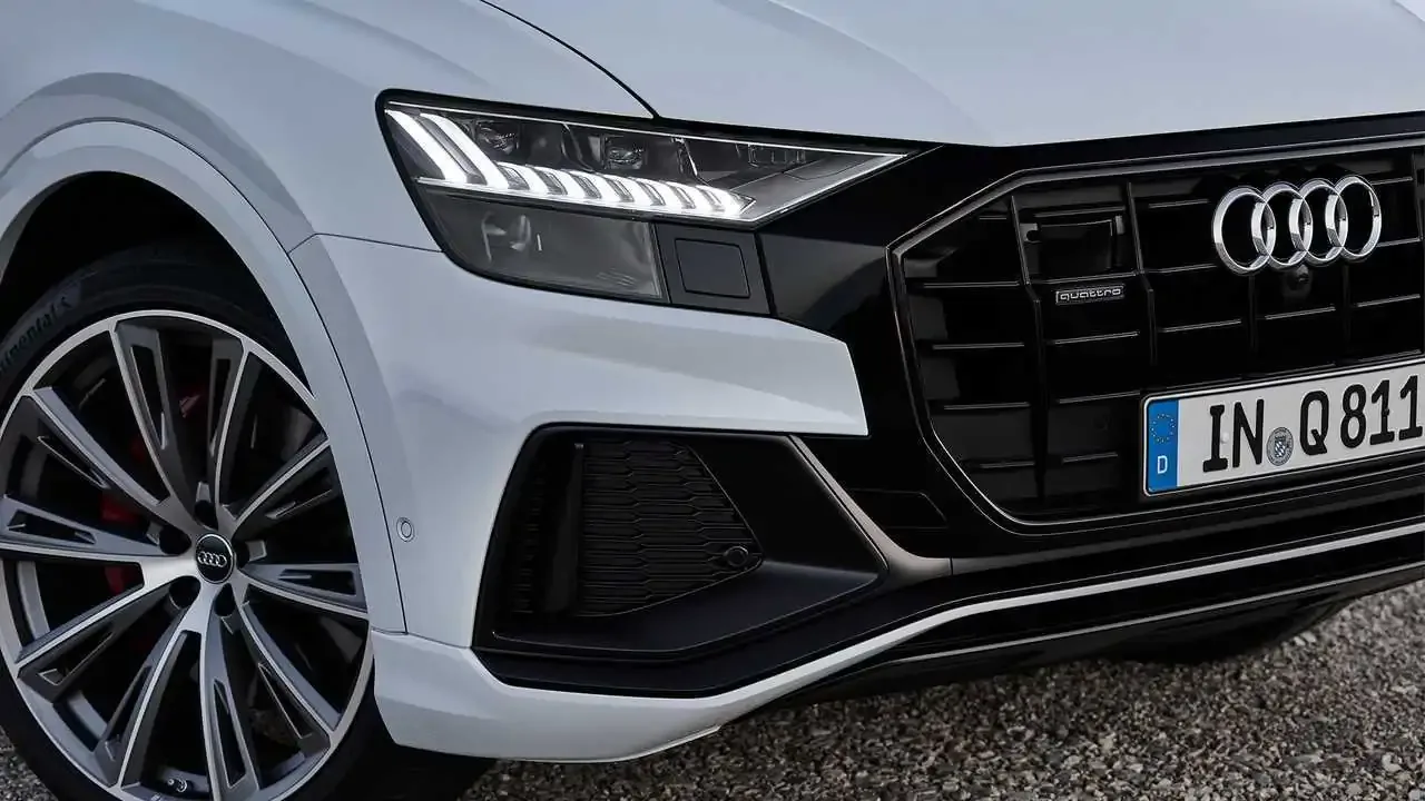 مراجعة أودي Q8 TFSI e quattro الهجينة