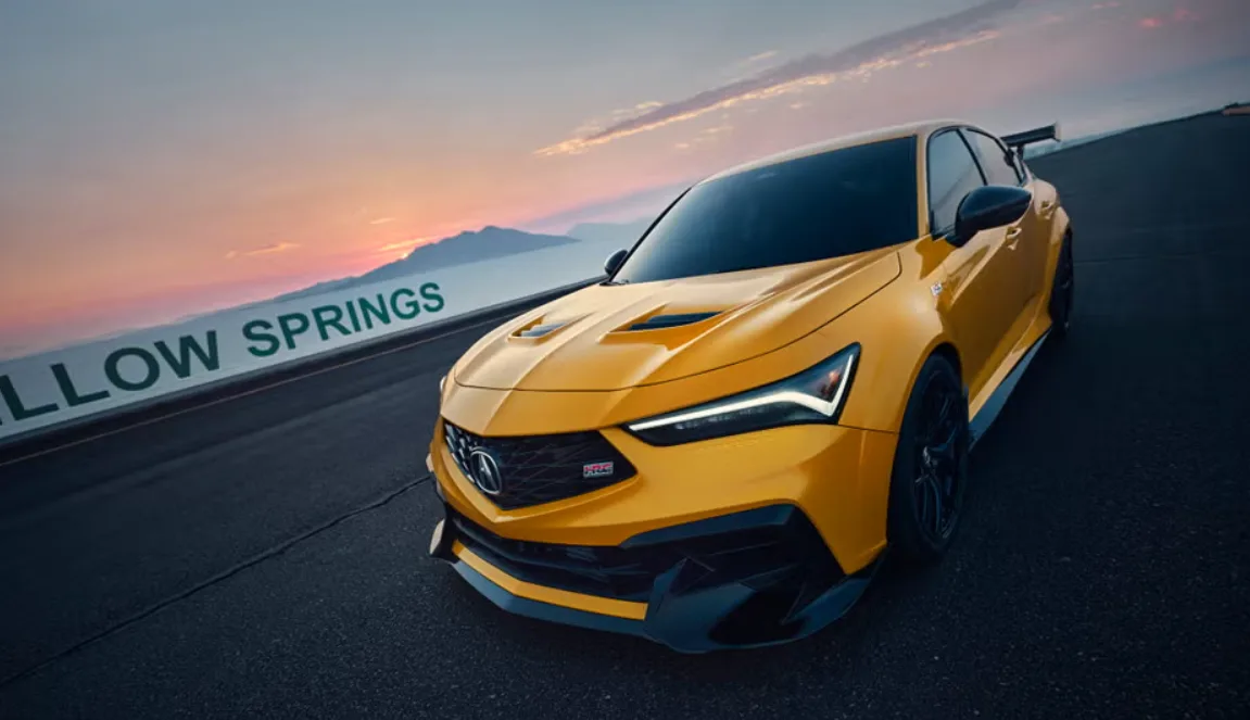 Acura تكشف عن نموذج Integra Type S HRC وتحسينات متطورة للأداء في مضمار السباق