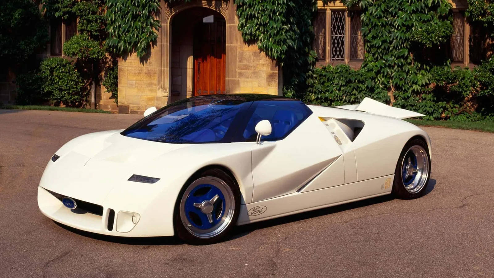 ماذا حل بسيارة فورد GT90؟