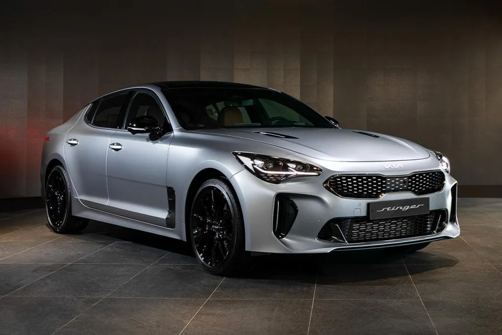 شركة كيا قد تستمر في إنتاج سيارة Stinger GT الكهربائية