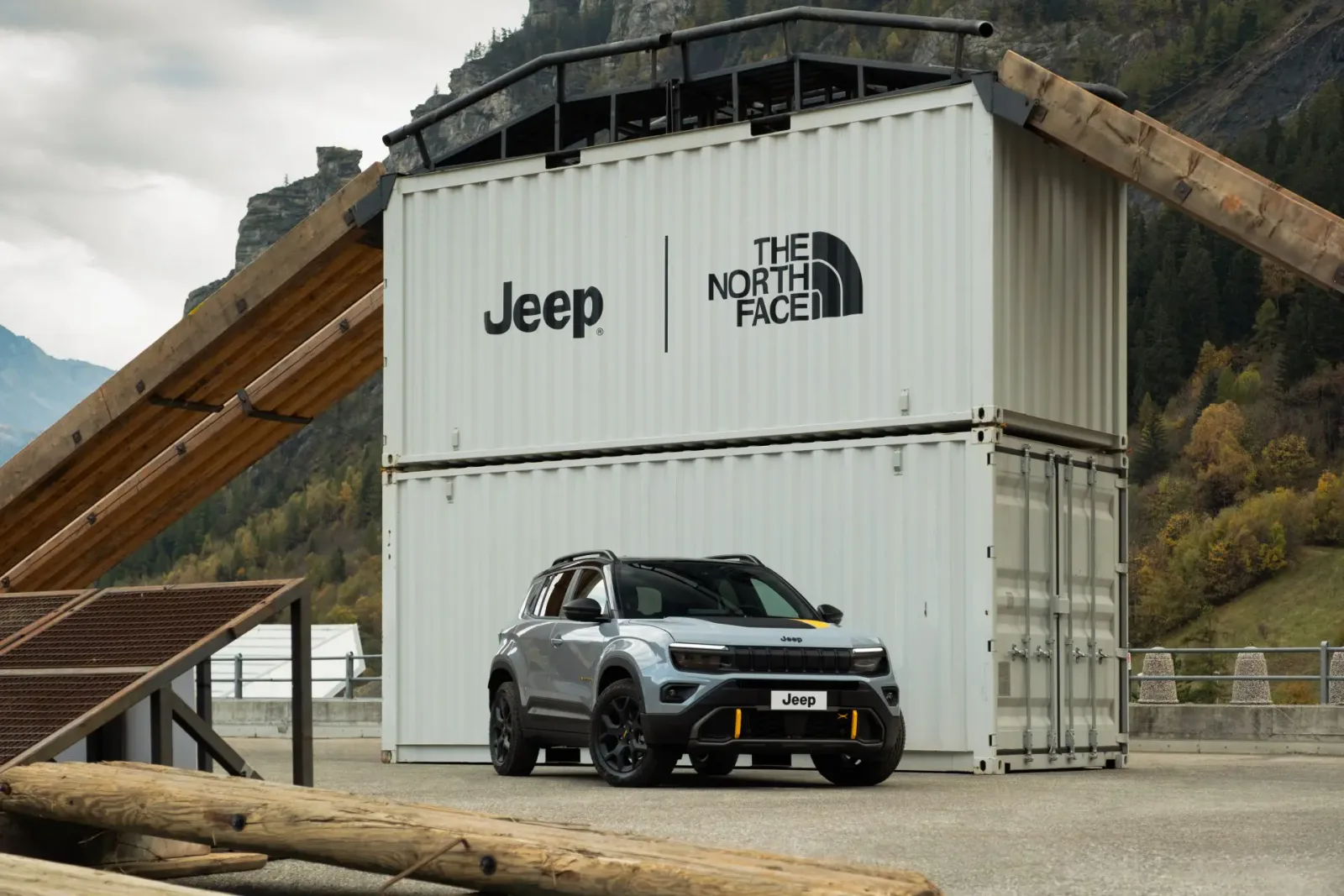 جيب أفنجر Jeep Avenger 4xe الهجينة