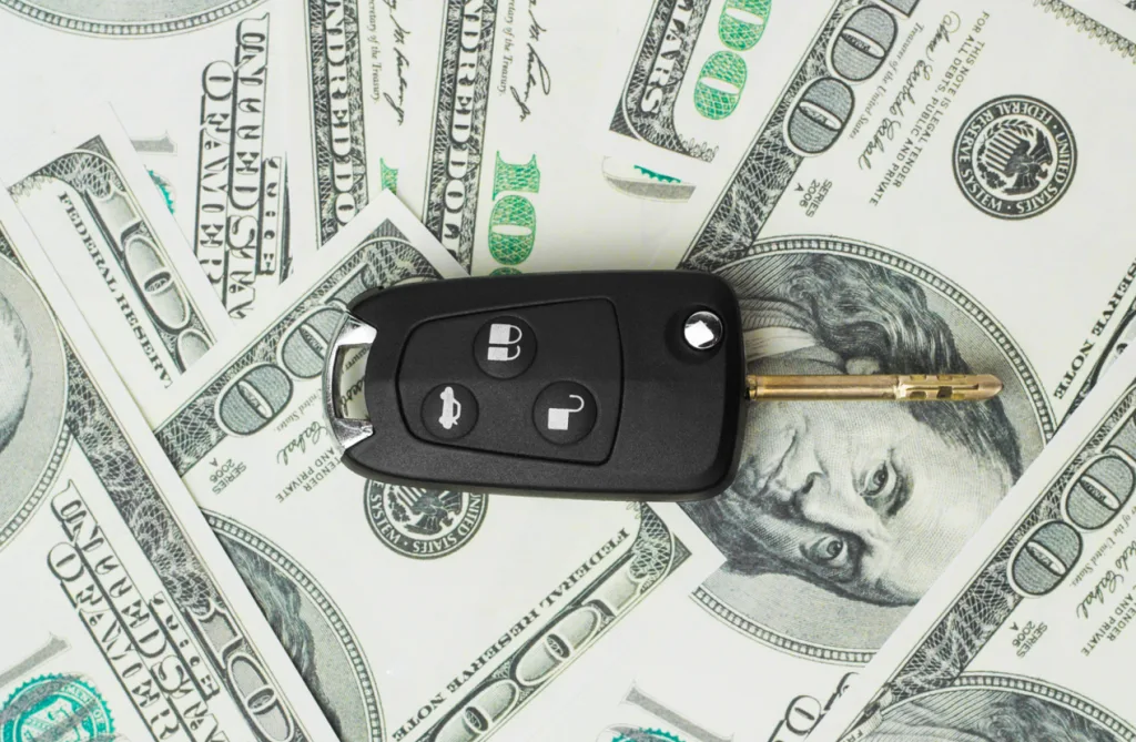 كيفية تحديد السعر المناسب لسيارتك عند بيعها عبر الإنترنت