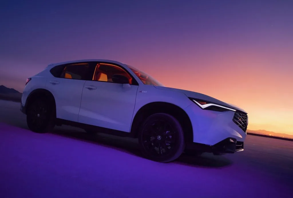 أكيورا ADX 2025 كروس أوفر SUV صغيرة بتجهيزات عالية