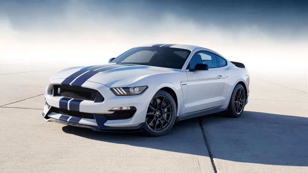 فورد موستانج شيلبي GT 350: عودة أقوى بـ799 حصانًا