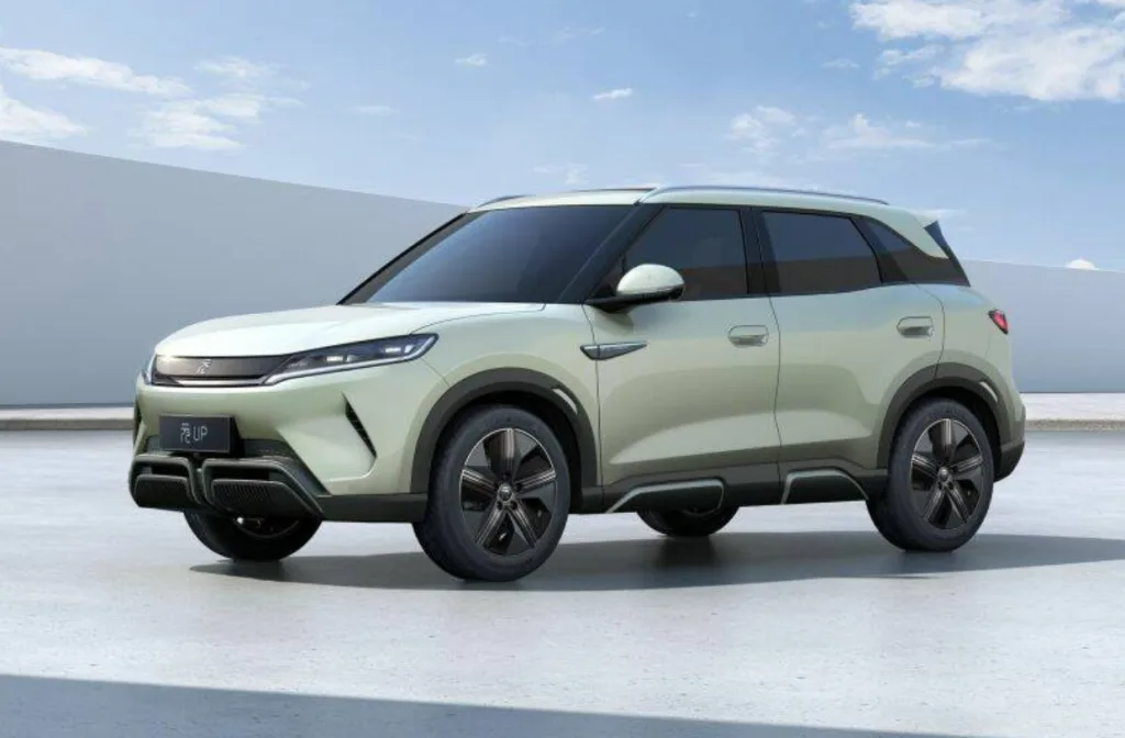 إطلاق بي واي دي Atto 2 SUV صغيرة الحجم في أوروبا