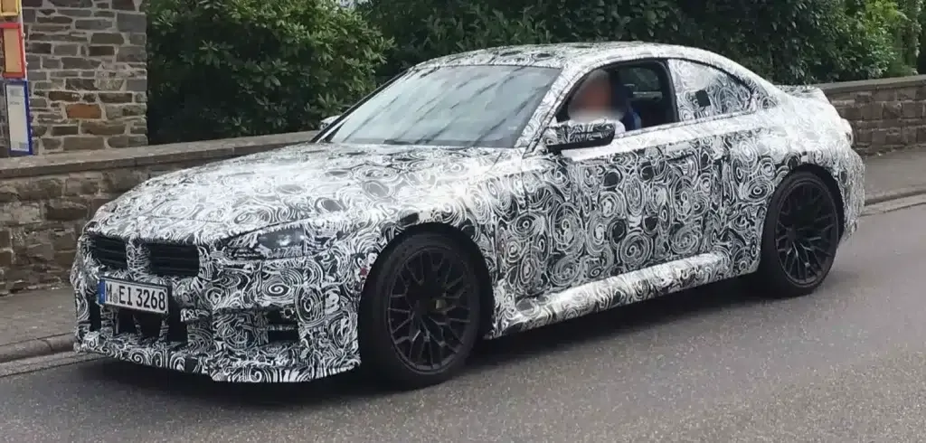 أحدث الحقائق حول سيارة BMW M2 CS