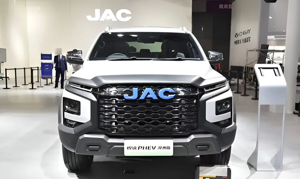 جاك موتورز تكشف عن Hunter PHEV الجديدة في معرض Greater Bay 2025