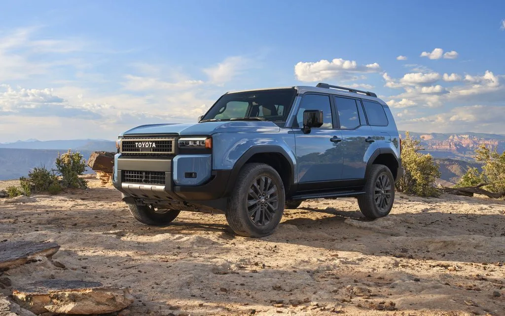 تويوتا تكشف عن الـ Land Cruiser FJ: تحضير لعودة الأسطورة الصغيرة