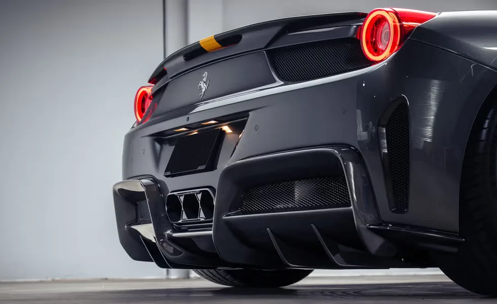 إحياء أيقونة: Vorsteiner تزيّن الـ 458 بـ واقٍ كربوني من برنامج CTR