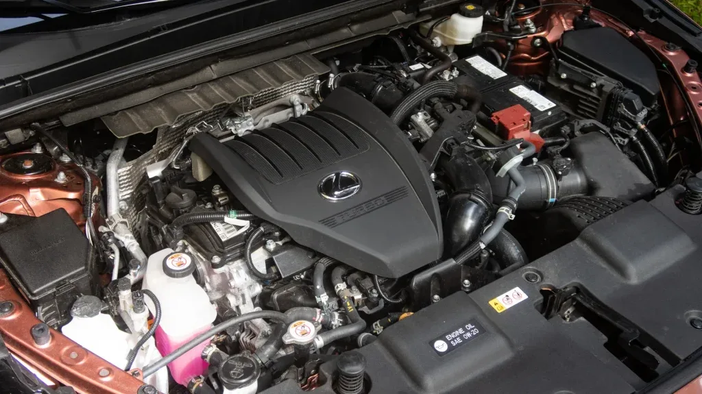 مراجعة لكزس NX 350 F Sport موديل 2025