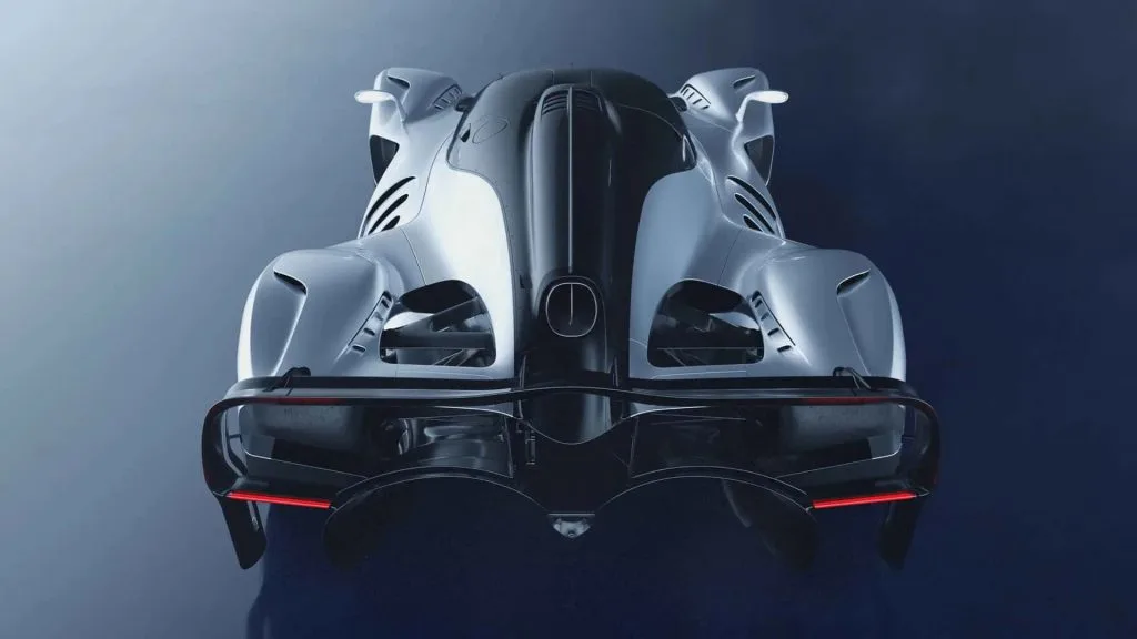 التصميم النهائي لسيارة ريد بول RB17 الخارقة يبدو جنونياً