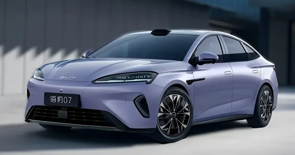 BYD تُطلق SEAL 07 EV وSong Ultra EV وتفتتح الطلبات المسبقة