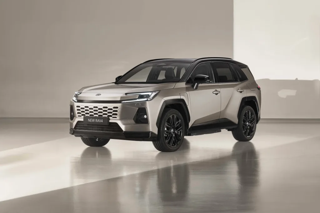 مقارنة تويوتا RAV4 2026 مقابل هيونداي توسان 2026 – أيهما أفضل؟