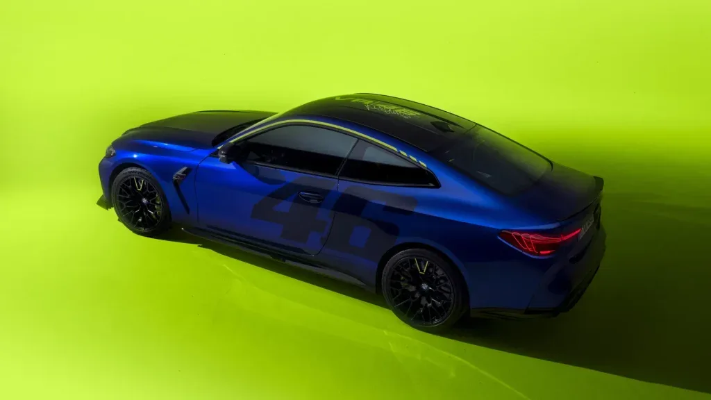 بي إم دبليو تكشف عن إصدار M4 CS VR46 الخاص تكريمًا لفالنتينو روسي - صورة 2