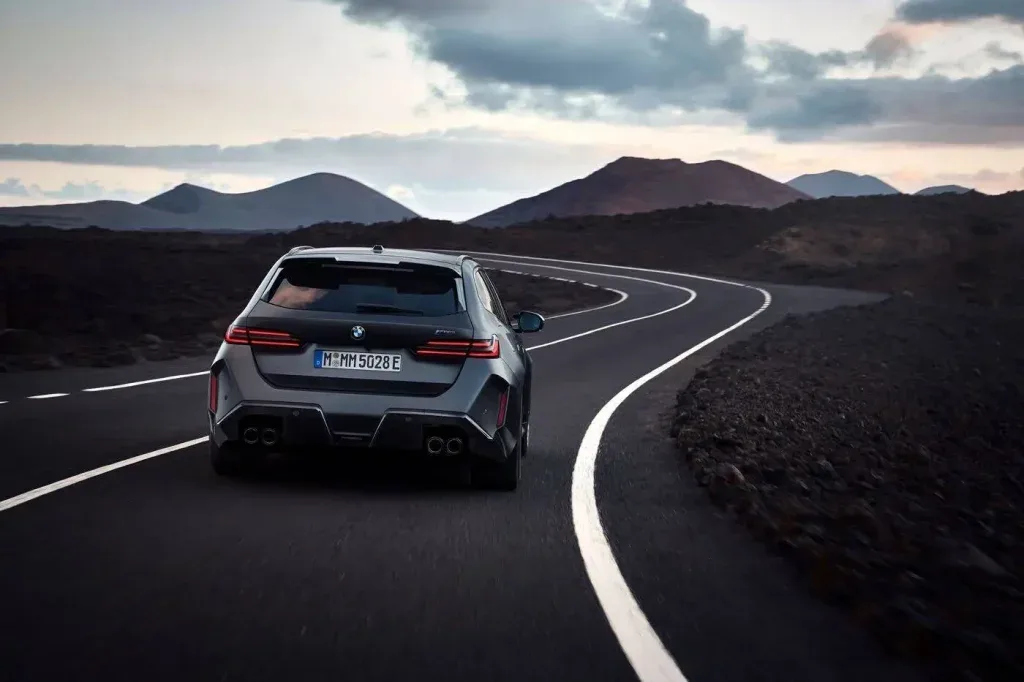 نسخة جديدة من سيارة BMW M5 Touring Wagon تنطلق قريباً في أمريكا - صورة 2