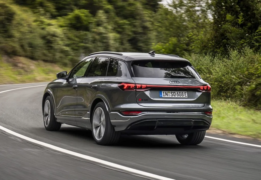 أودي تكشف عن فيديو تشويقي لسيارة Q5 SUV الجديدة