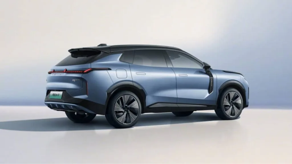 لينك أند كو تكشف رسميًا عن طراز 08 PHEV في السوق الصيني - صورة 3