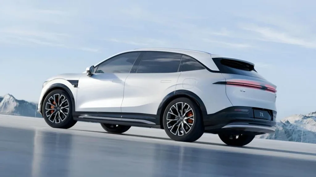 جيلي زيكر تكشف عن 7X SUV - صورة 2