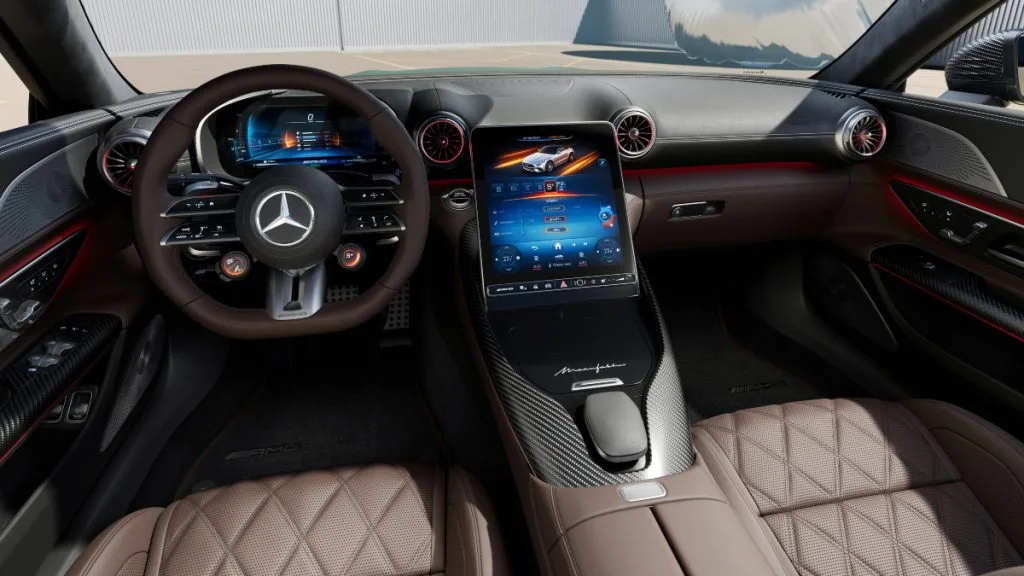 الكشف عن مرسيدس AMG SL 63 Motorsport مع لون طلاء مميز - صورة 3