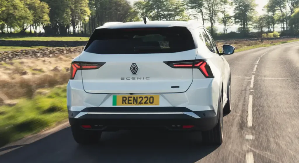 مواصفات وأسعار سيارة  Scenic E-Tech Electric الكهربائية 2024