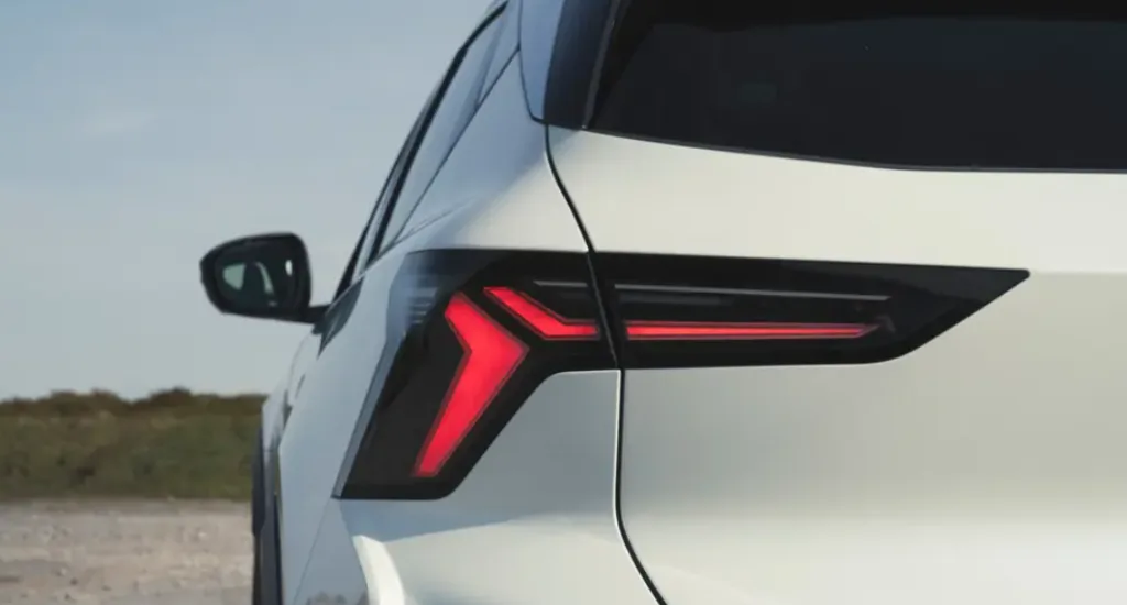 مواصفات وأسعار سيارة  Scenic E-Tech Electric الكهربائية 2024 - صورة 3