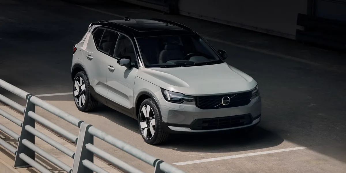 فولفو XC40 موديل 2028 بتحديثات كبيرة وتصميم أكثر جرأة